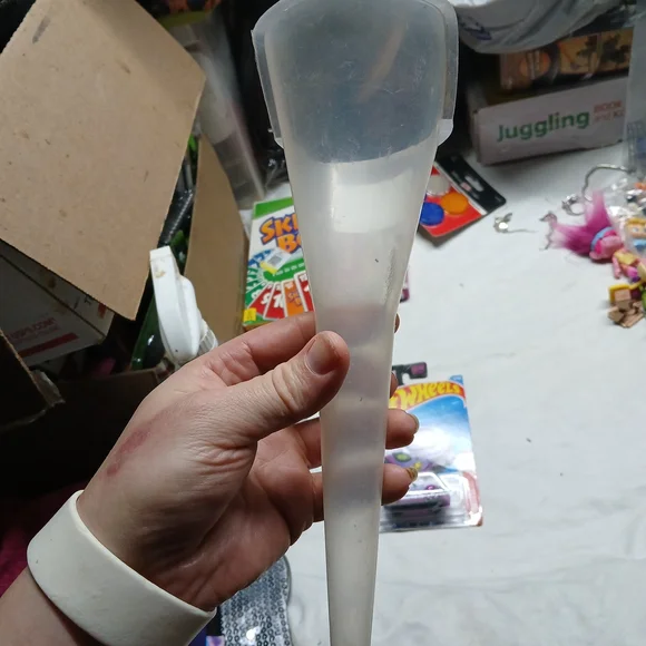 Translucent Kitchen Funnel - Picture 2 of 5